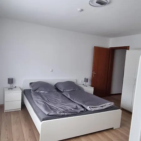 Josa Apartment *
